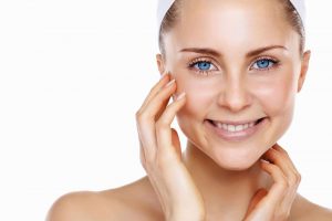 Como cuidar da pele oleosa no verão