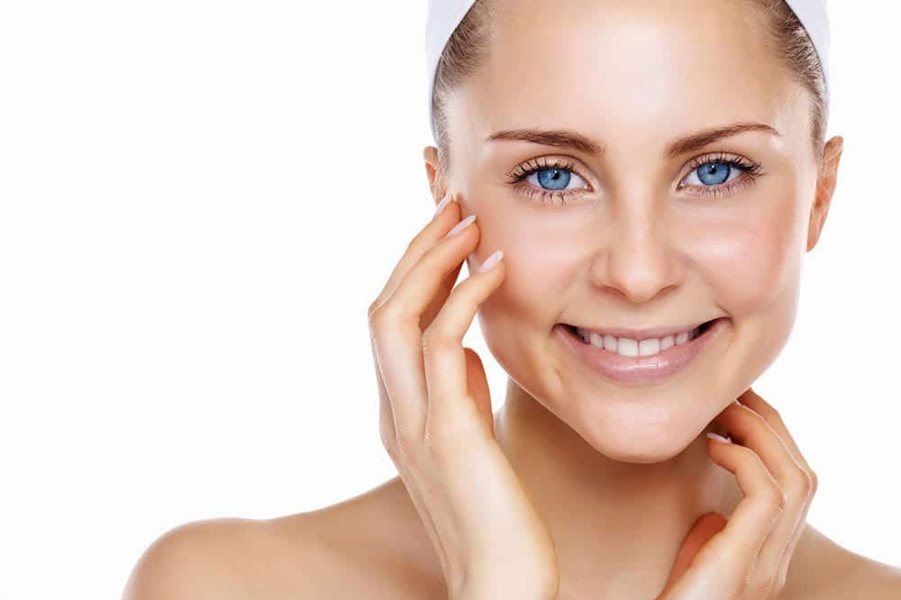 Como cuidar da pele oleosa no verão